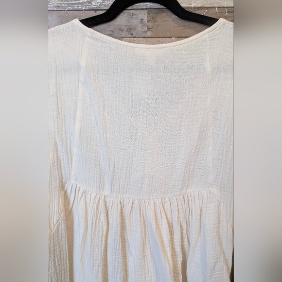 NWT Easel Green And Natural Boho Embroidered Wide Sleeve Tunic - Picture 16 of 16